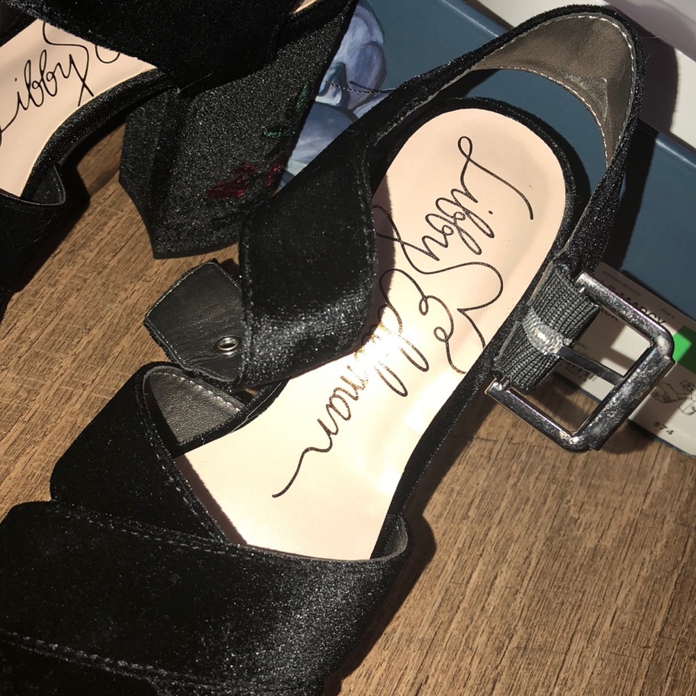 High heels - Picture 5 of 6